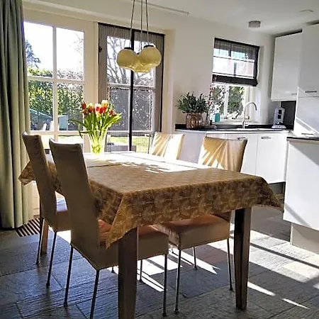 Bed and Breakfast Eeneind 3*