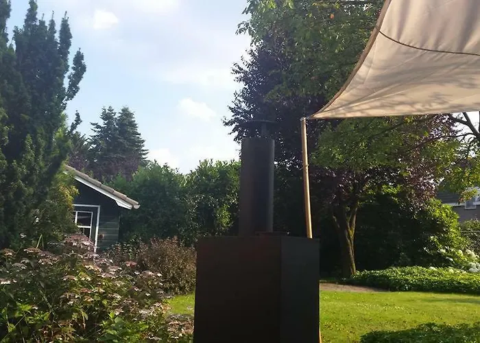 Eeneind Bed & Breakfast 3*