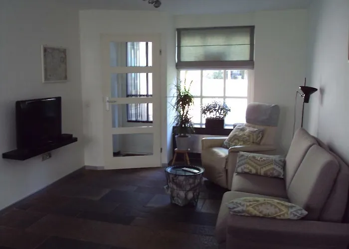 Bed & Breakfast Eeneind 3*